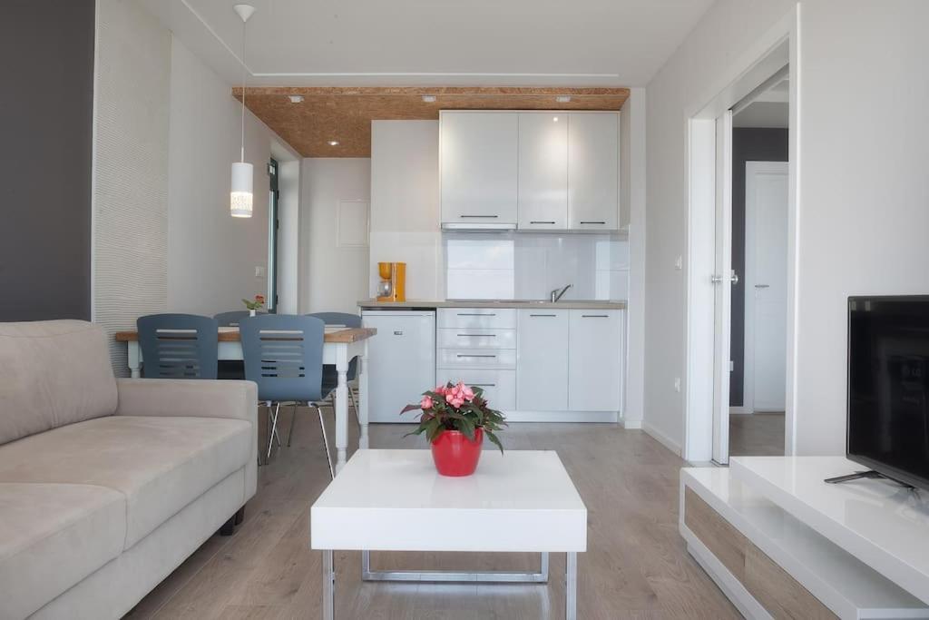 Apartmani Stipe Brela Buitenkant foto