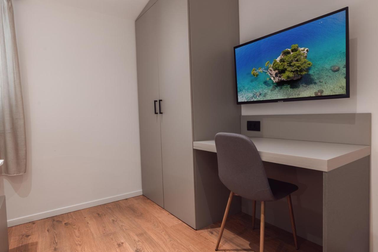 Apartmani Stipe Brela Buitenkant foto